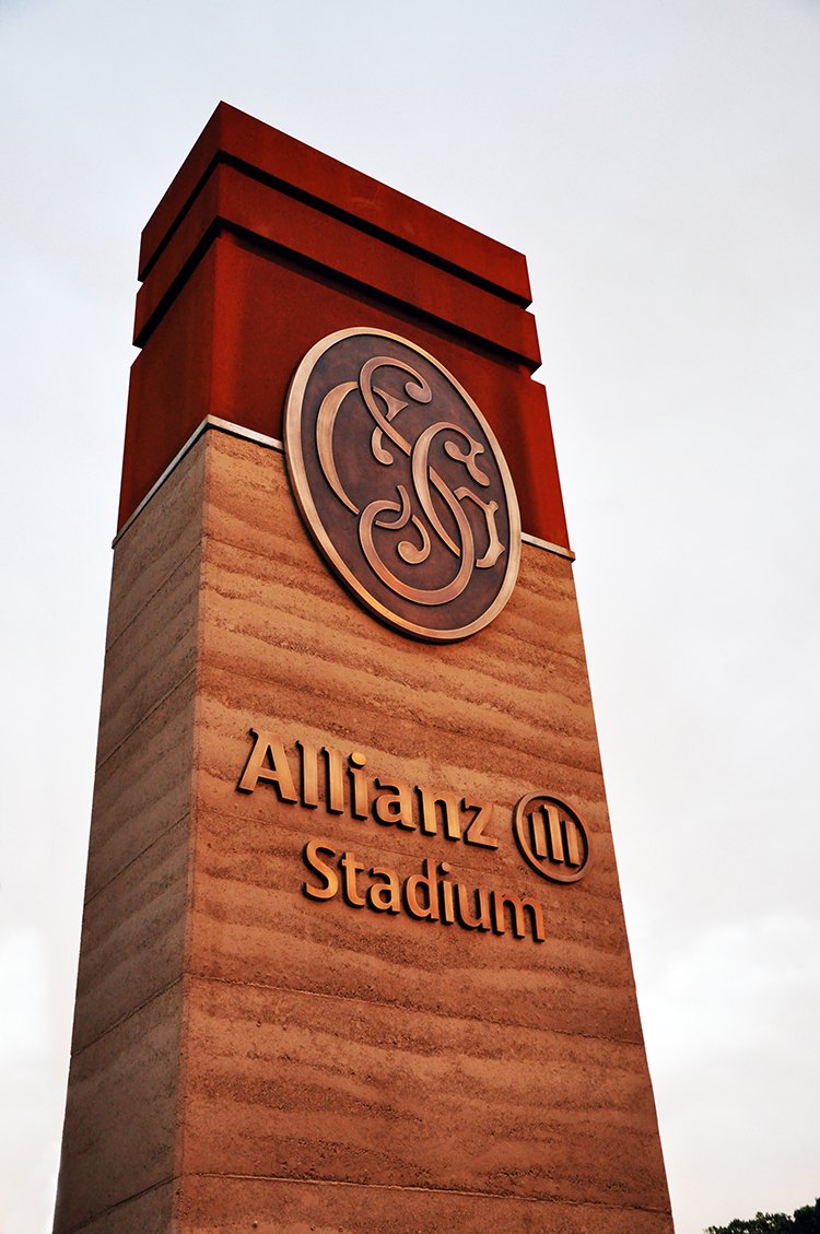 SCG Members Entrance — view 8